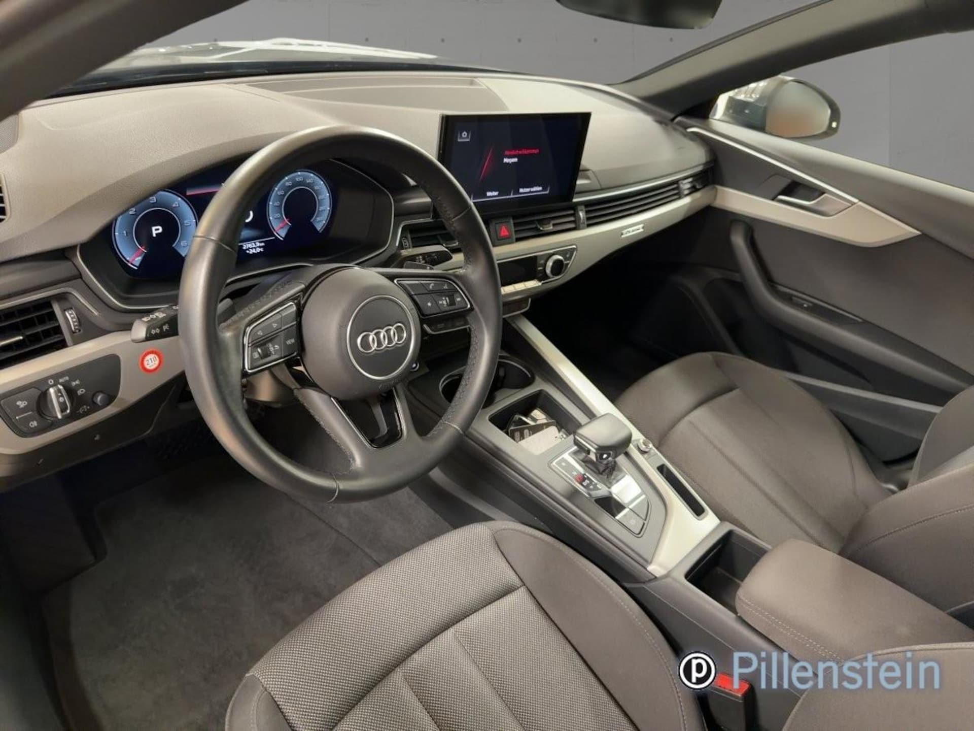 Audi A4 Limousine S line