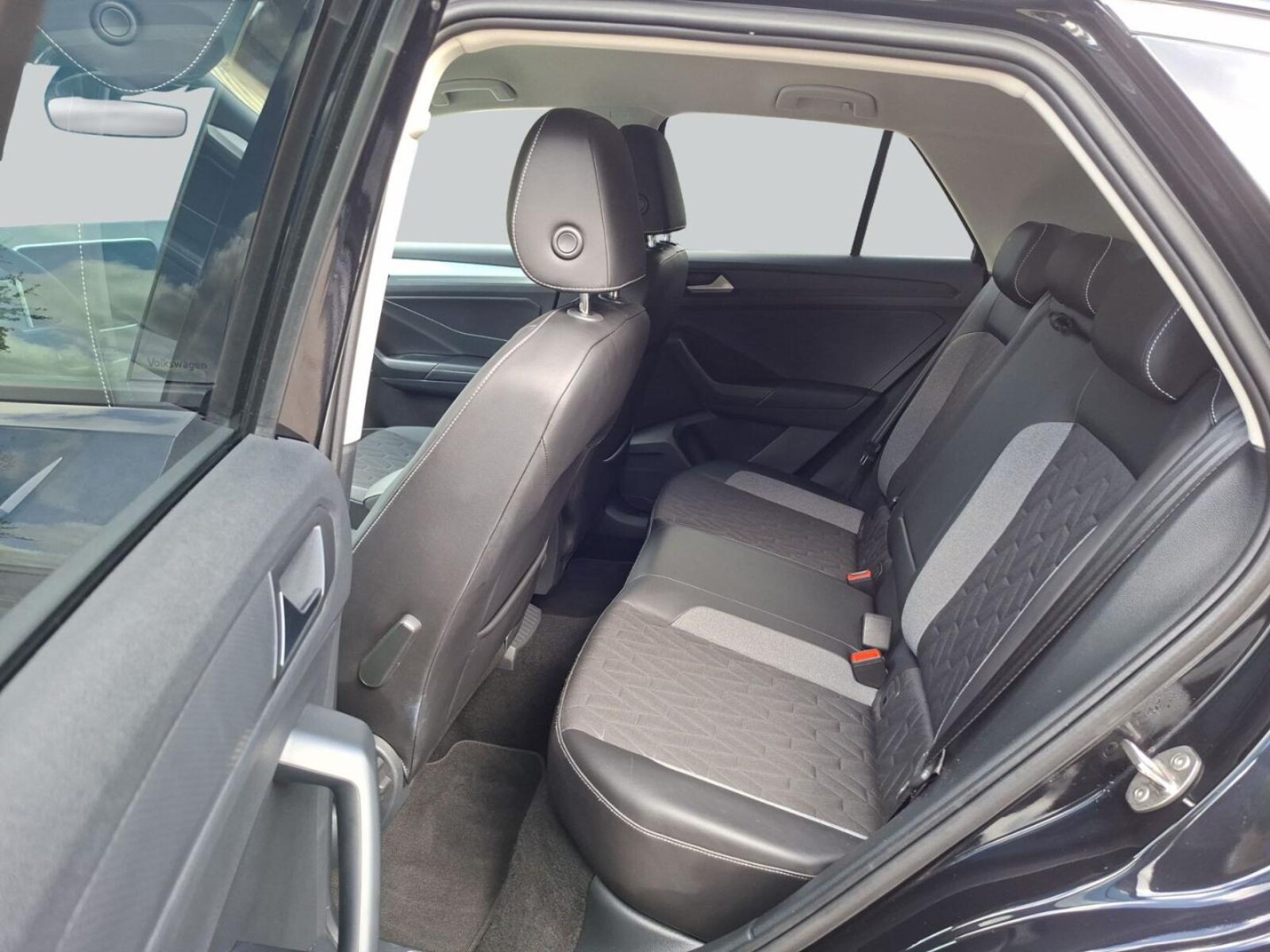 Volkswagen T-Roc – Bild 13
