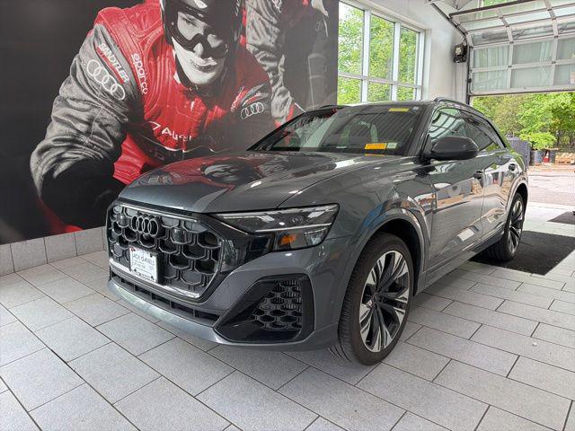 2025 Audi Q8 55 Premium Plus Tiptonic quattro's photo