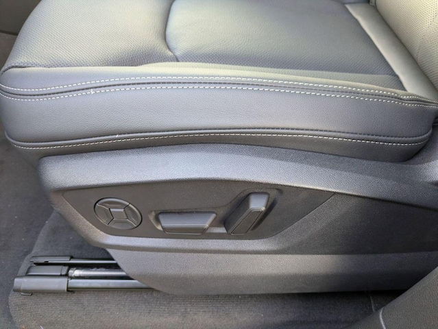 2026 Audi Q8 Premium Plus - Photo 15