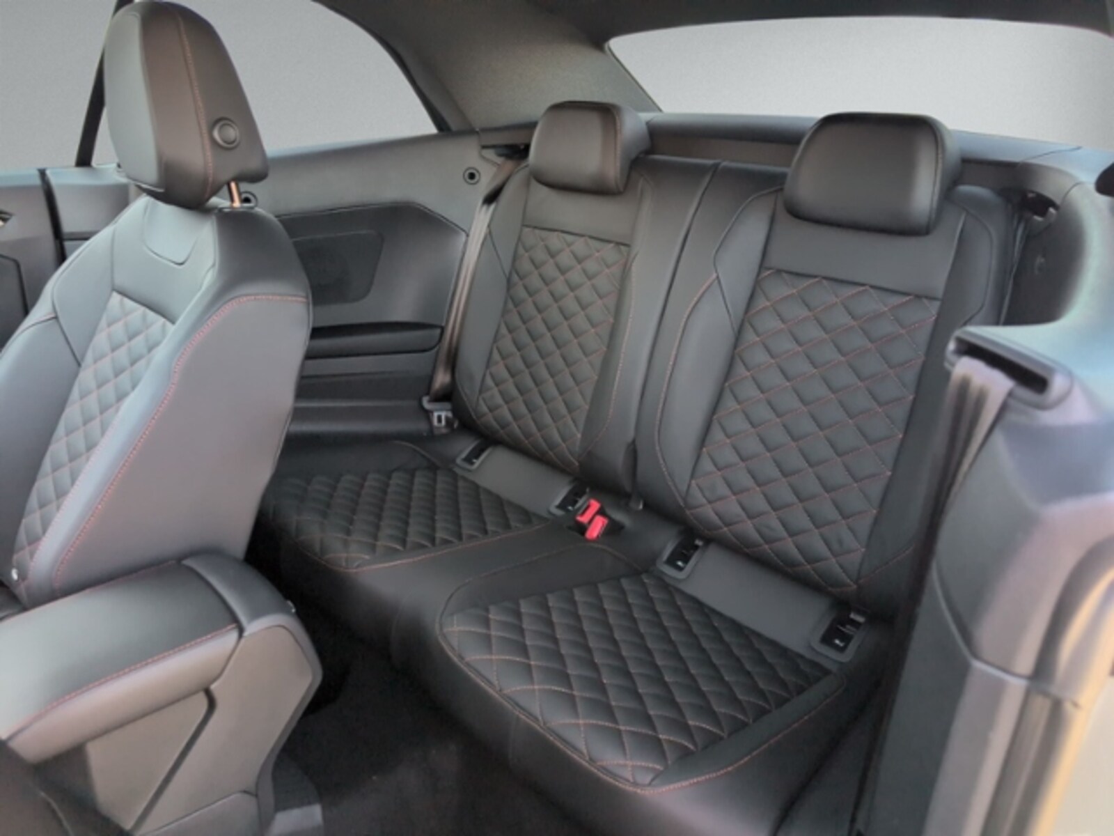 Volkswagen T-Roc Cabriolet – Bild 10