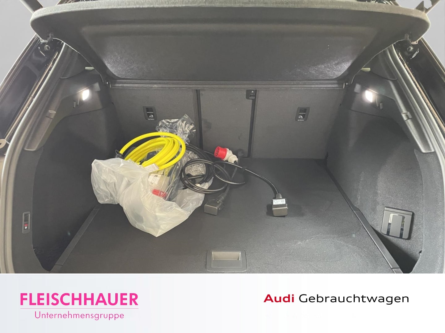 Bild über Audi Q4 SUV e-tron e-tron performance 210 kW - für weitere Informationen kontaktieren Sie den Audi Partner