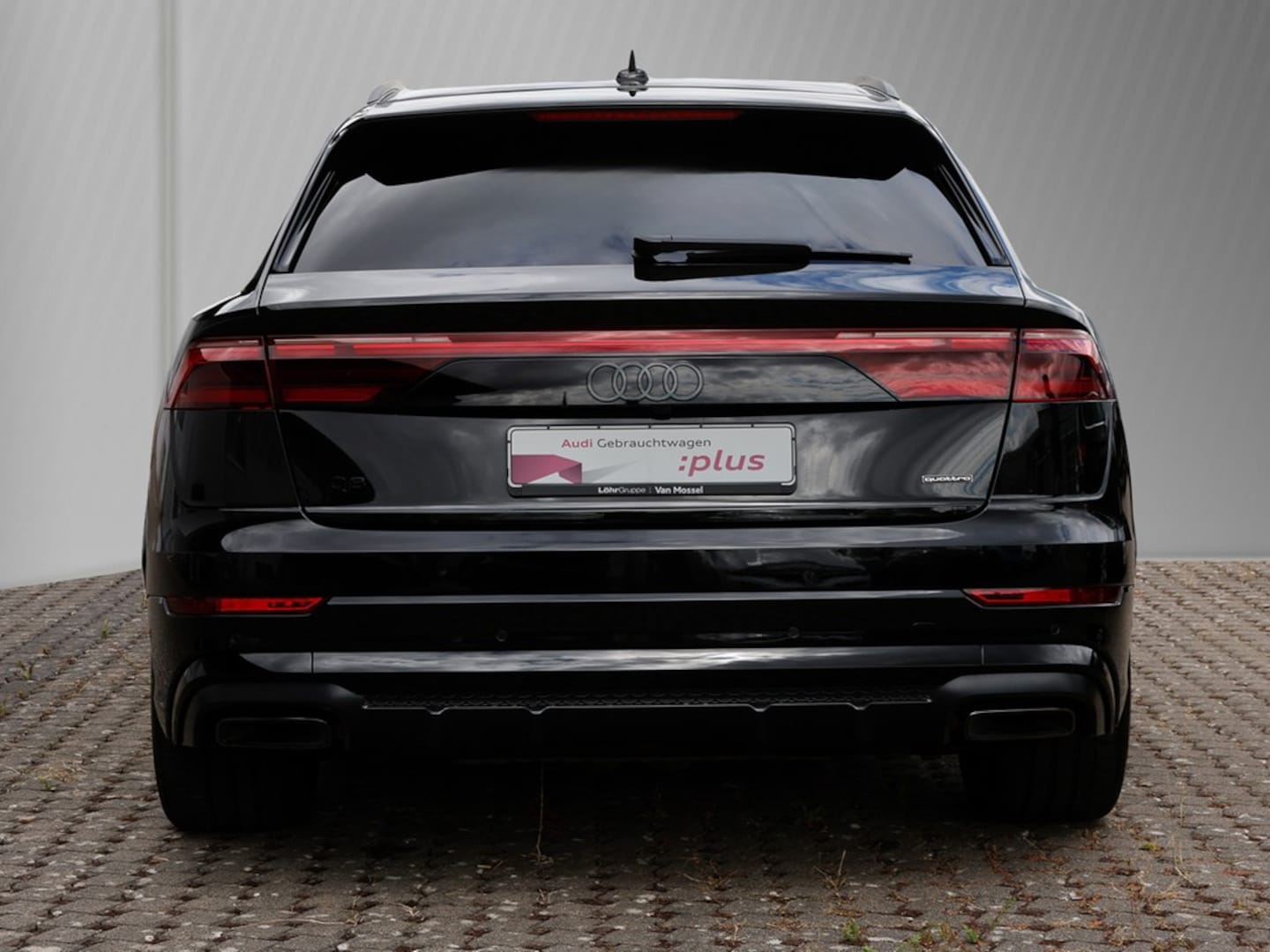Bild über Audi Q8 SUV TFSI e S line business TFSI e quattro 360 kW tiptronic - für weitere Informationen kontaktieren Sie den Audi Partner