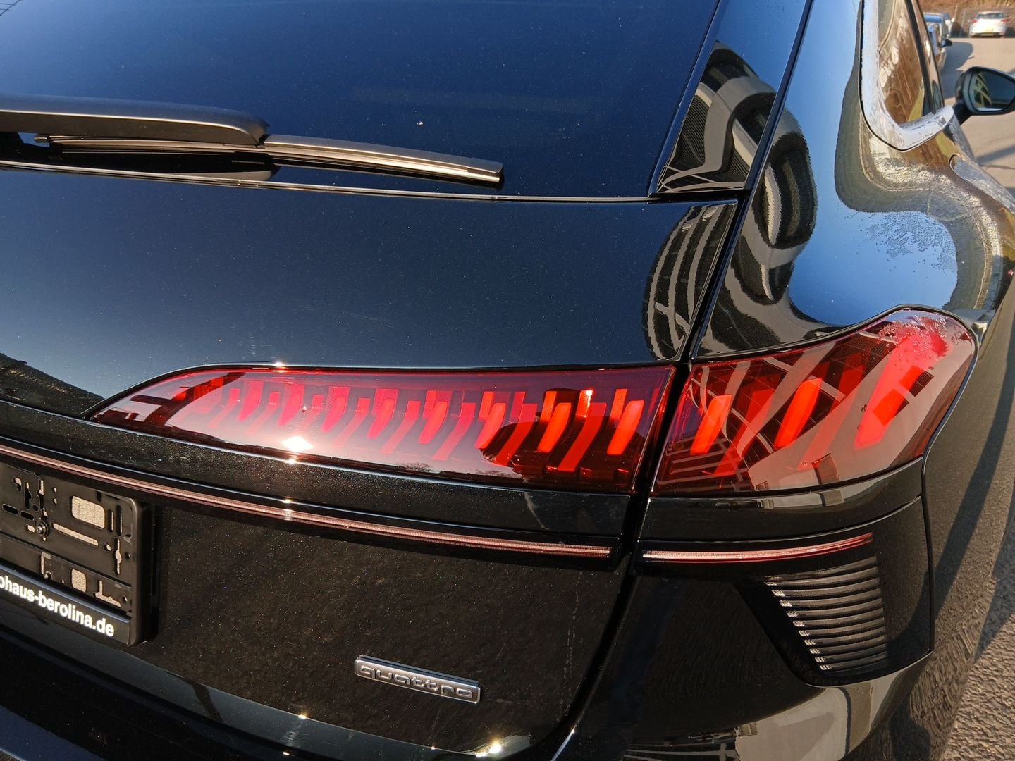 Bild über Audi A6 Avant e-hybrid e-hybrid quattro 220 kW S tronic - für weitere Informationen kontaktieren Sie den Audi Partner