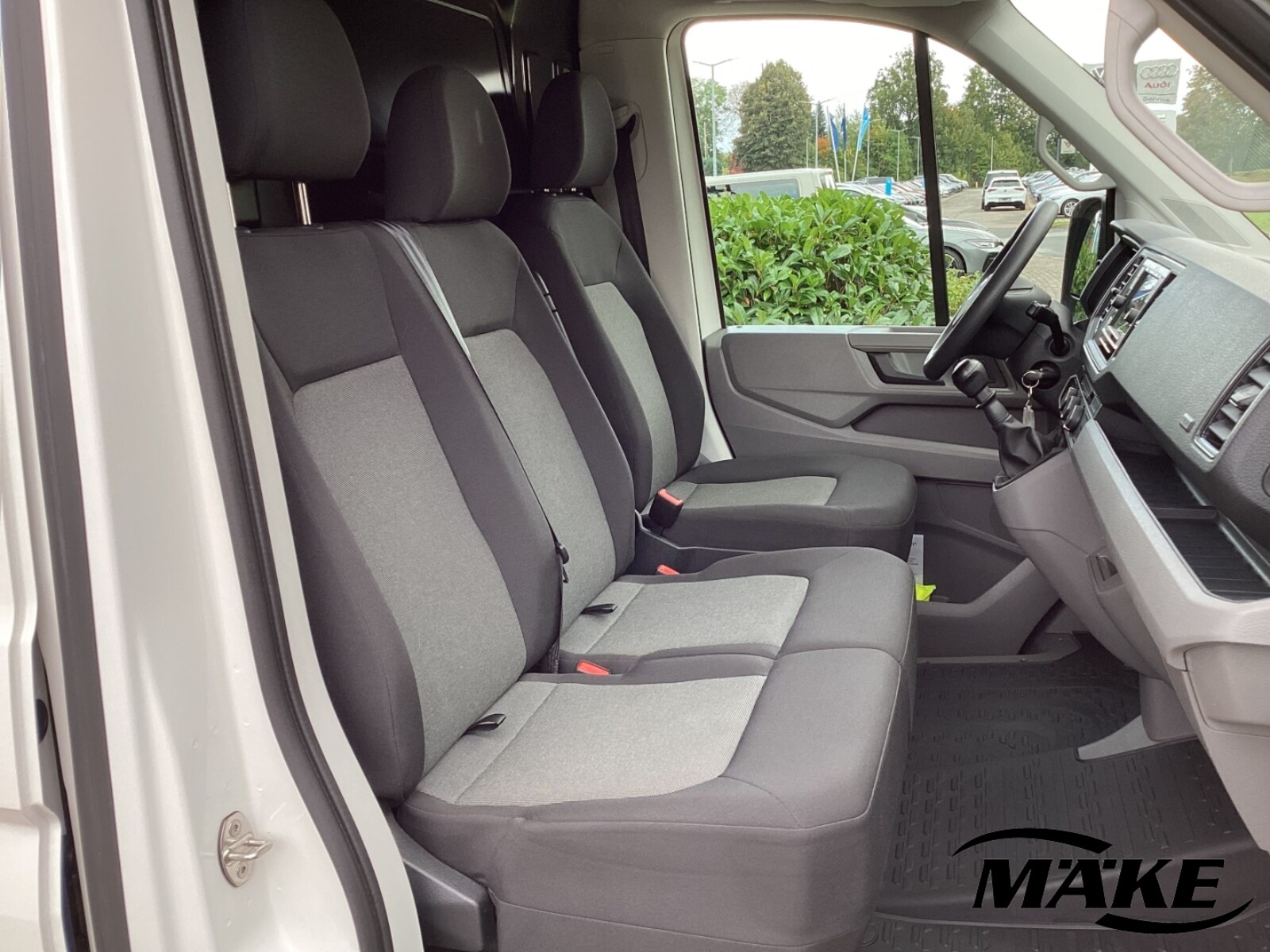 Volkswagen Crafter Kasten mittlerer Radstand – Bild 9