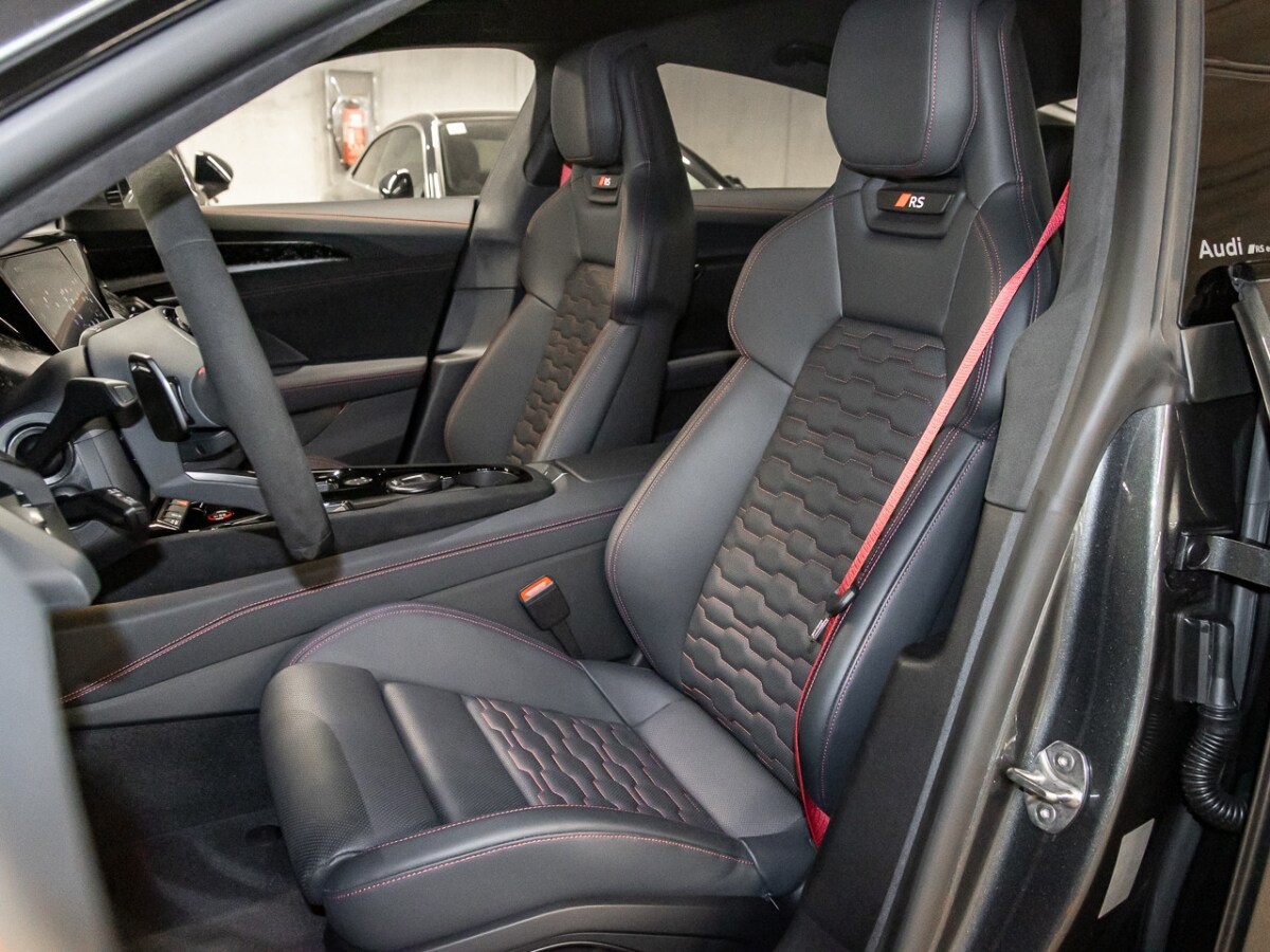 Image about Audi RS e-tron GT performance e-tron quattro
