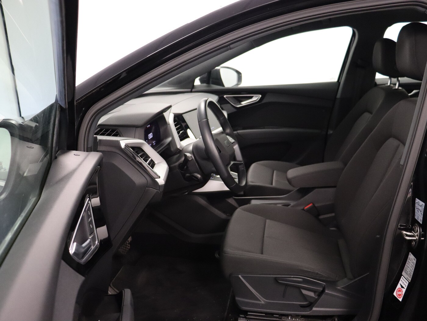 Image about Audi Q4 e-tron 40 e-tron