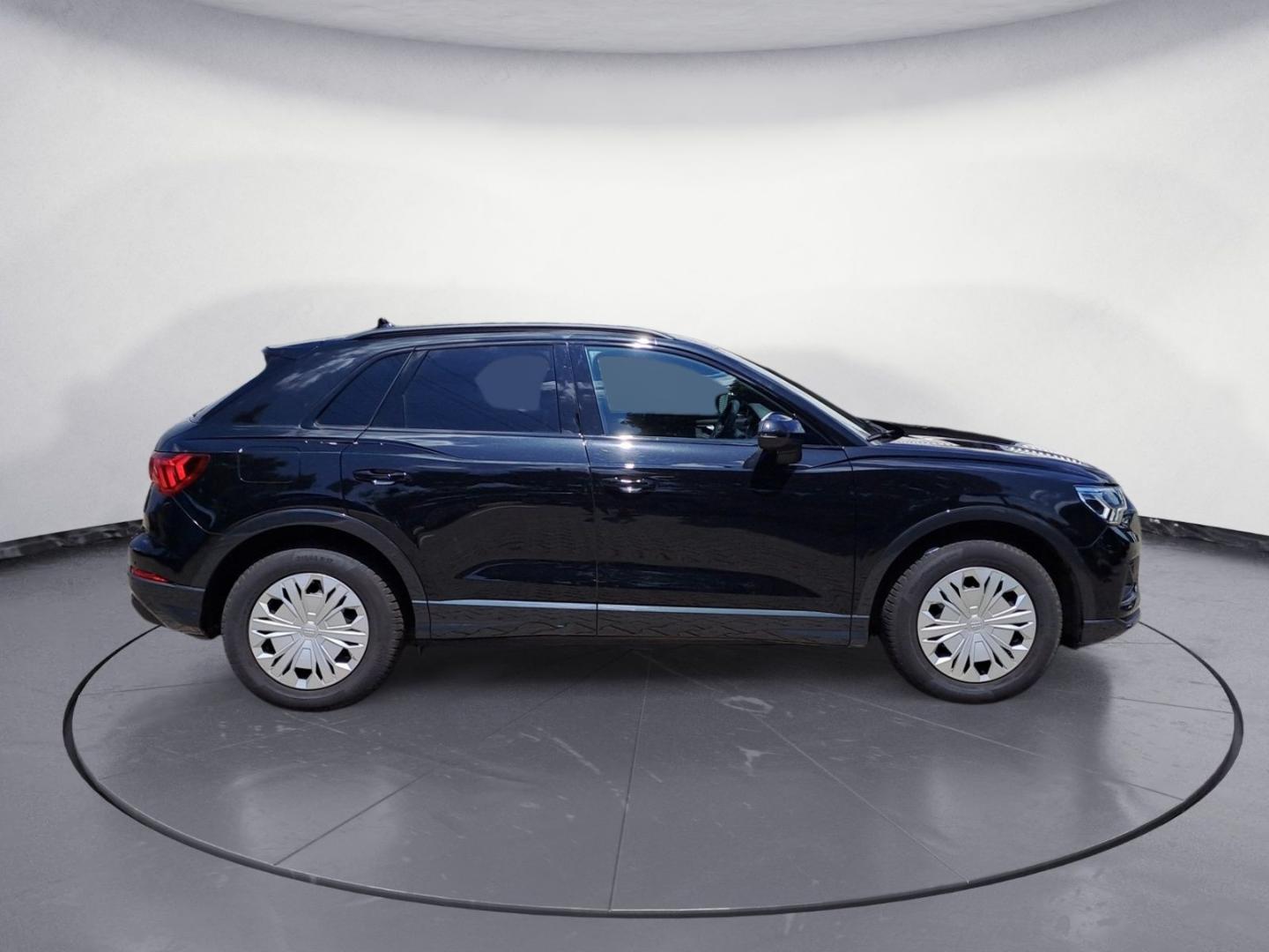 Image about Audi Q3 advanced 35 TDI S tronic