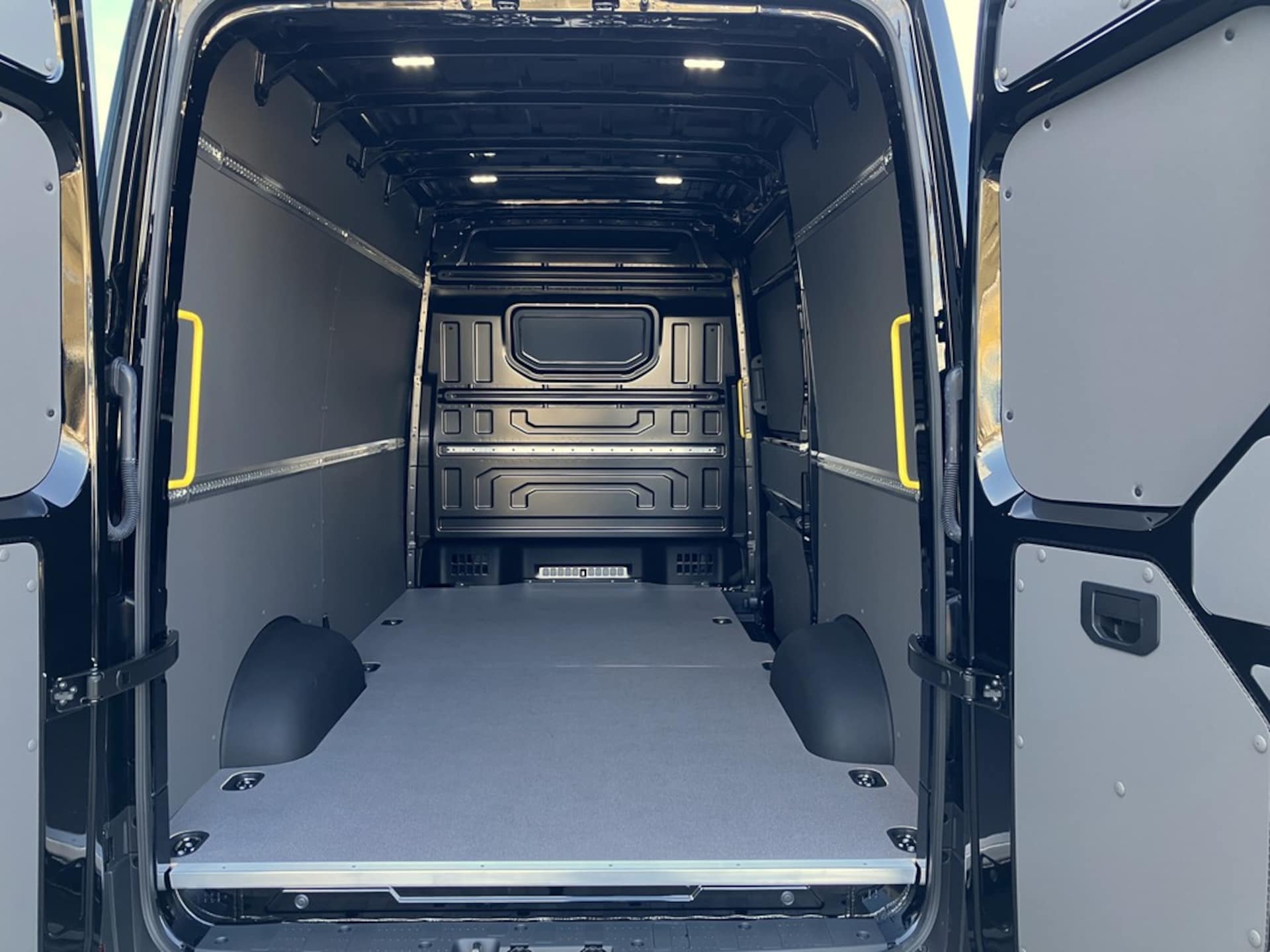 Volkswagen Crafter Kasten mittlerer Radstand