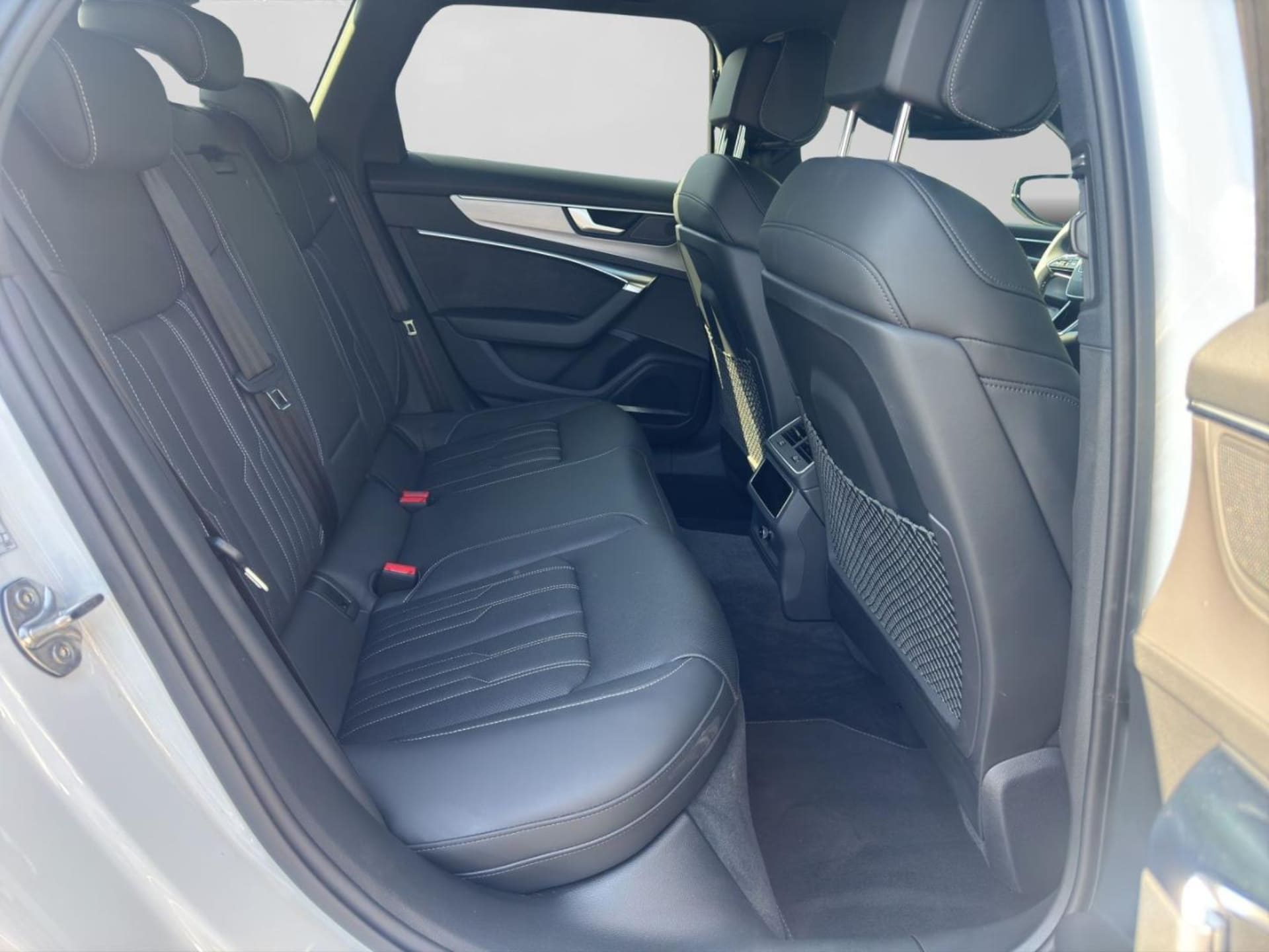 Audi S6 Avant