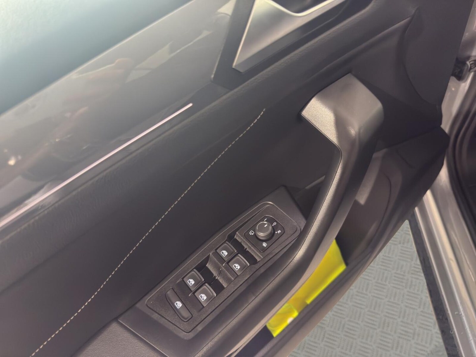 Volkswagen T-Roc – Bild 12