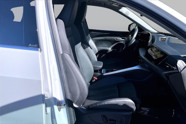 2025 Audi New Q5 Premium Plus - Photo 9