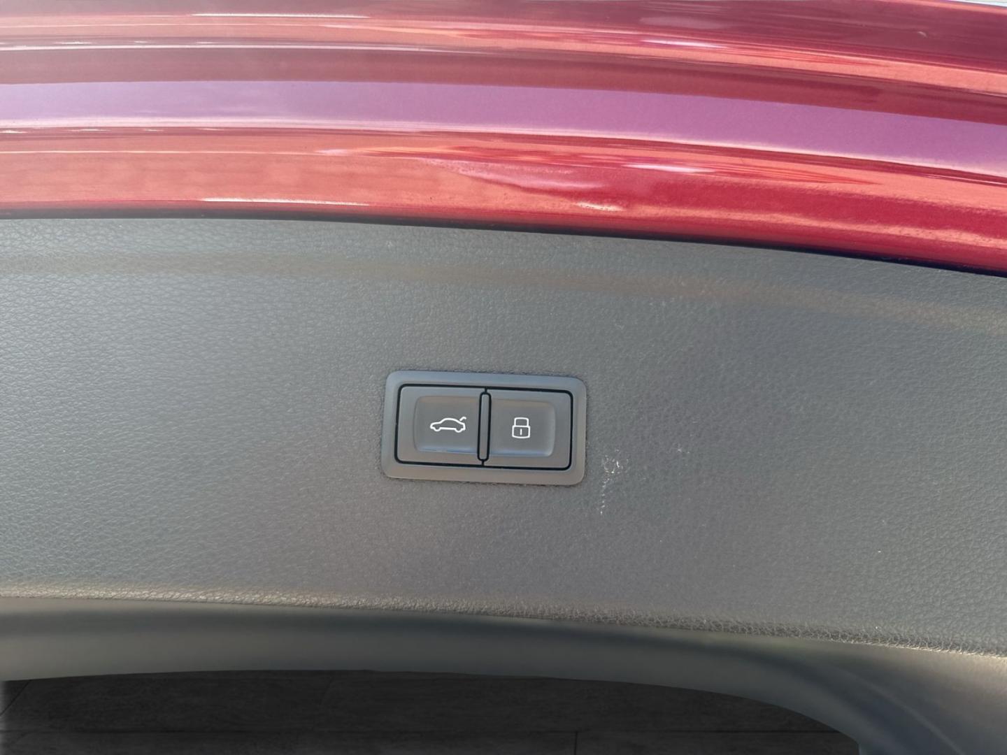 Image about Audi Q5 design 3.0 TDI quattro tiptronic