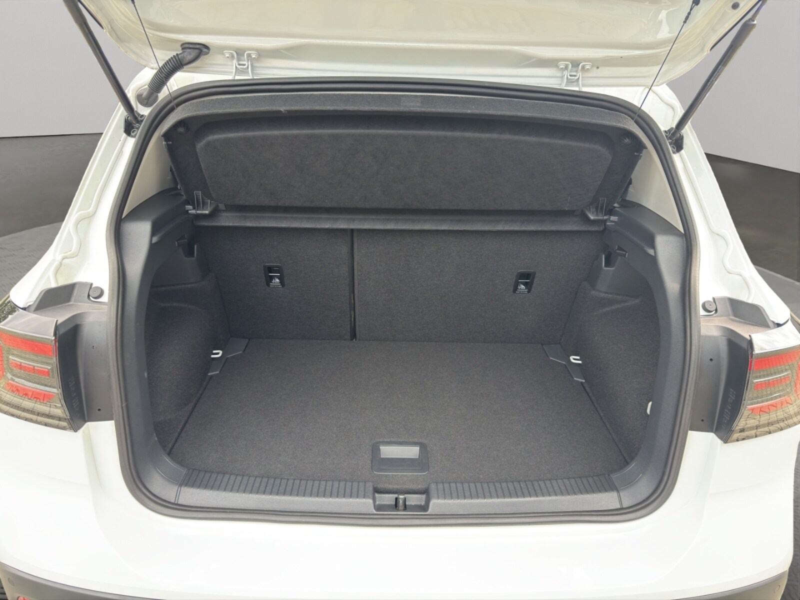 Volkswagen T-Cross – Bild 13