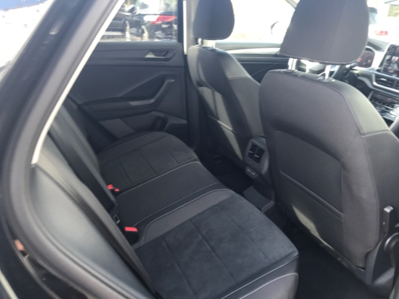 Volkswagen T-Roc – Bild 10