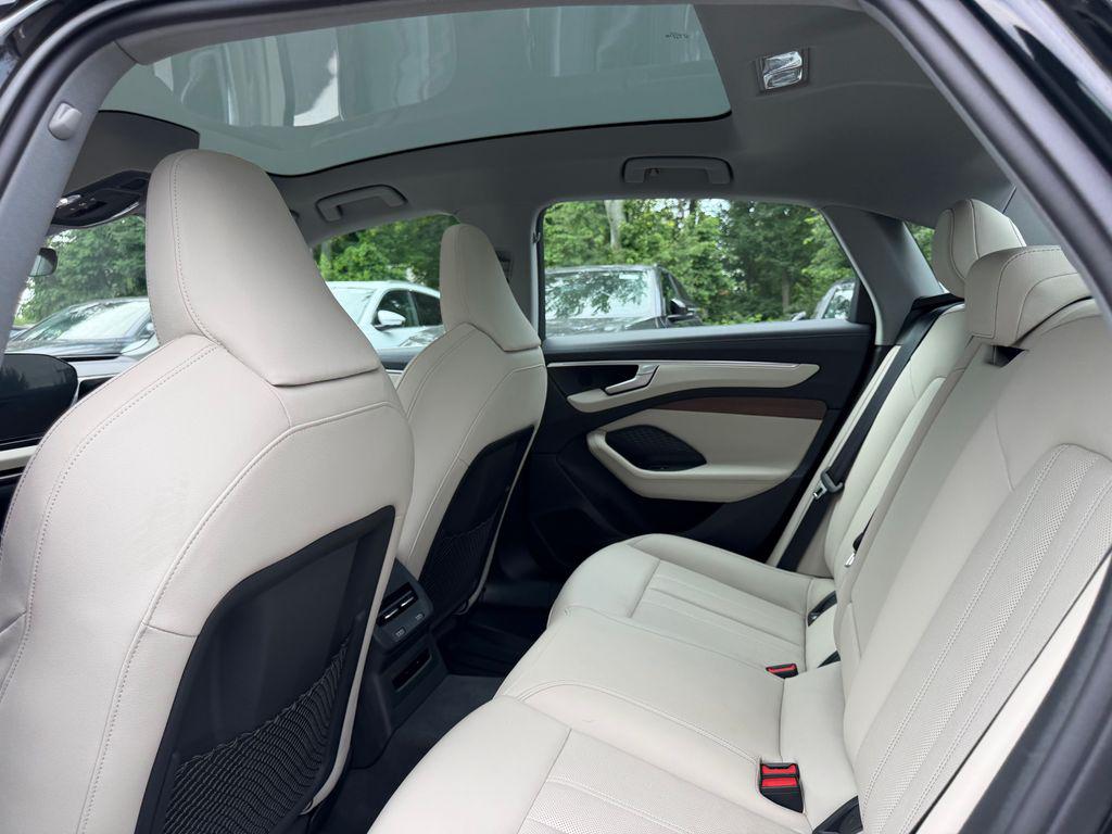 2026 Audi A6 Premium - Photo 24