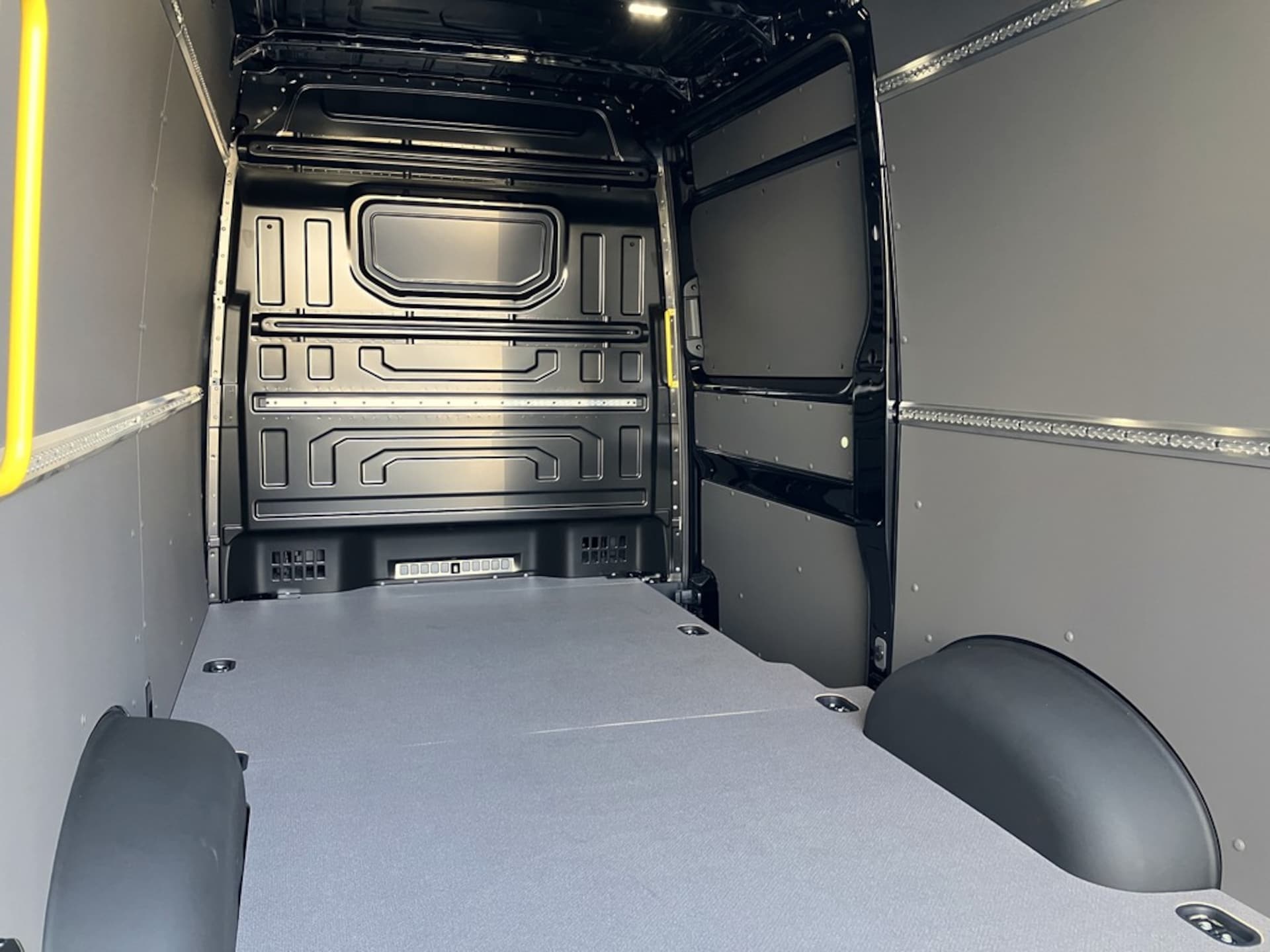 Volkswagen Crafter Kasten mittlerer Radstand