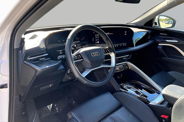 2025 Audi New Q5 Premium Plus - Photo 18