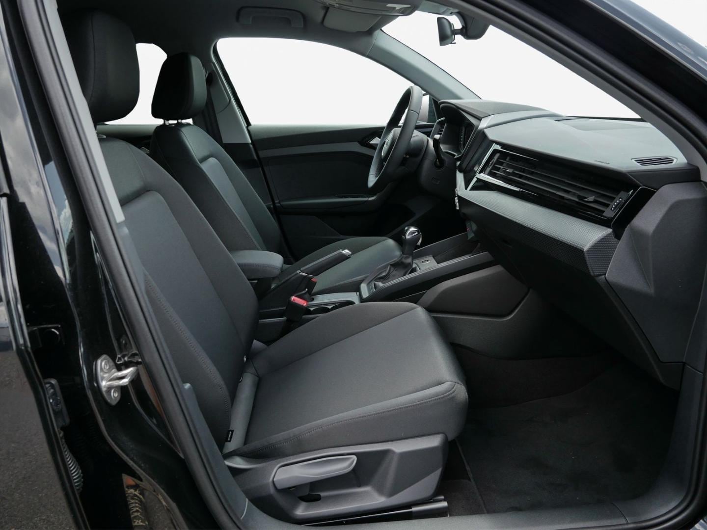 Bild über Audi A1 Sportback advanced 25 TFSI S tronic - für weitere Informationen kontaktieren Sie den Audi Partner
