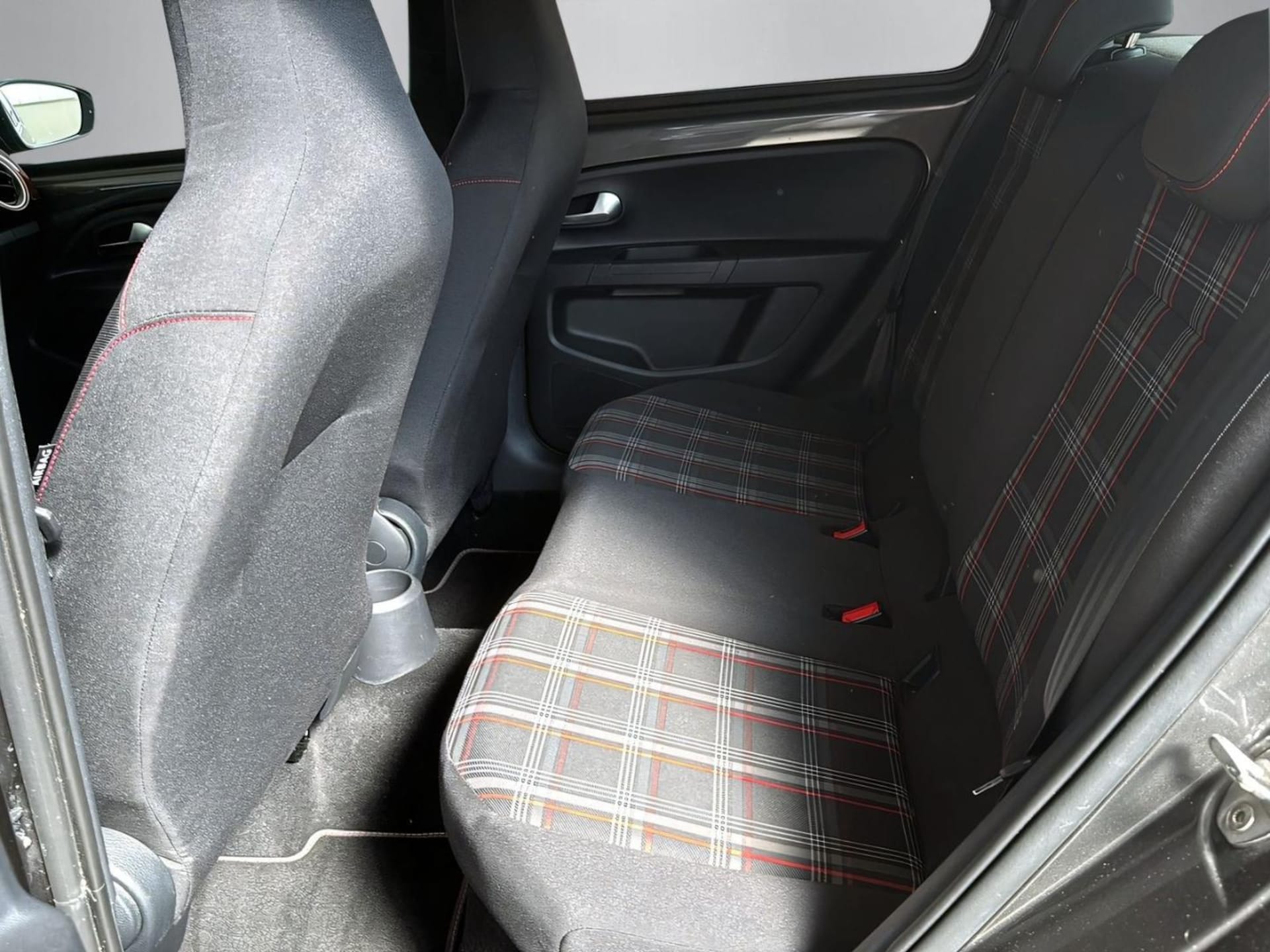Volkswagen up! GTI