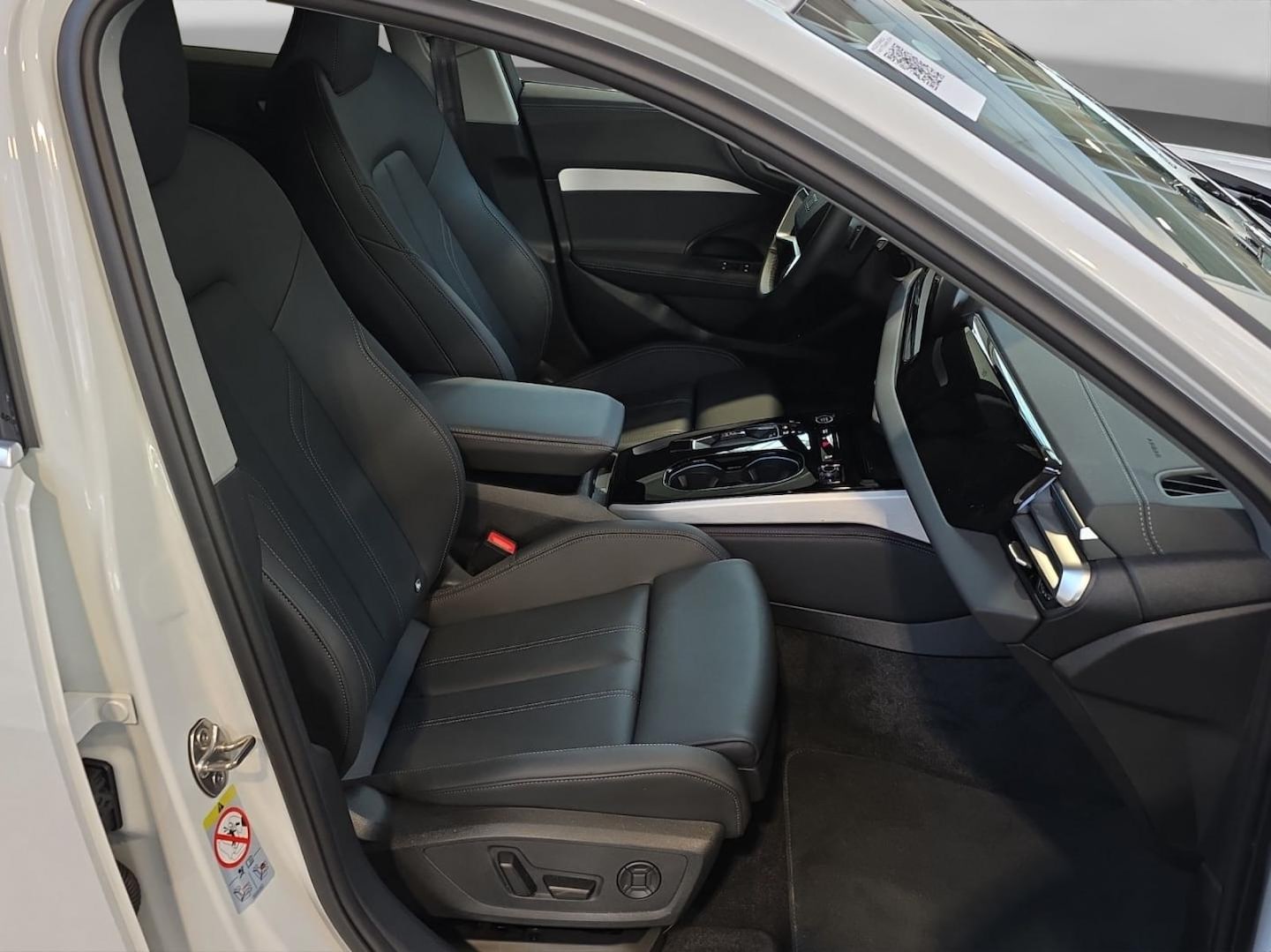 Bild über Audi A5 Avant TFSI quattro S tronic - für weitere Informationen kontaktieren Sie den Audi Partner