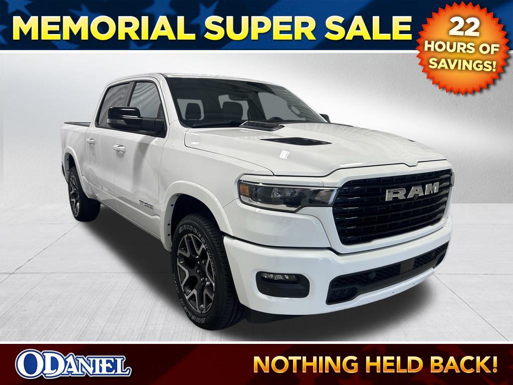 2025 RAM 1500 Laramie 4x4 Crew Cab 5'7's photo