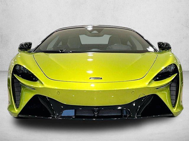2023 McLaren Artura