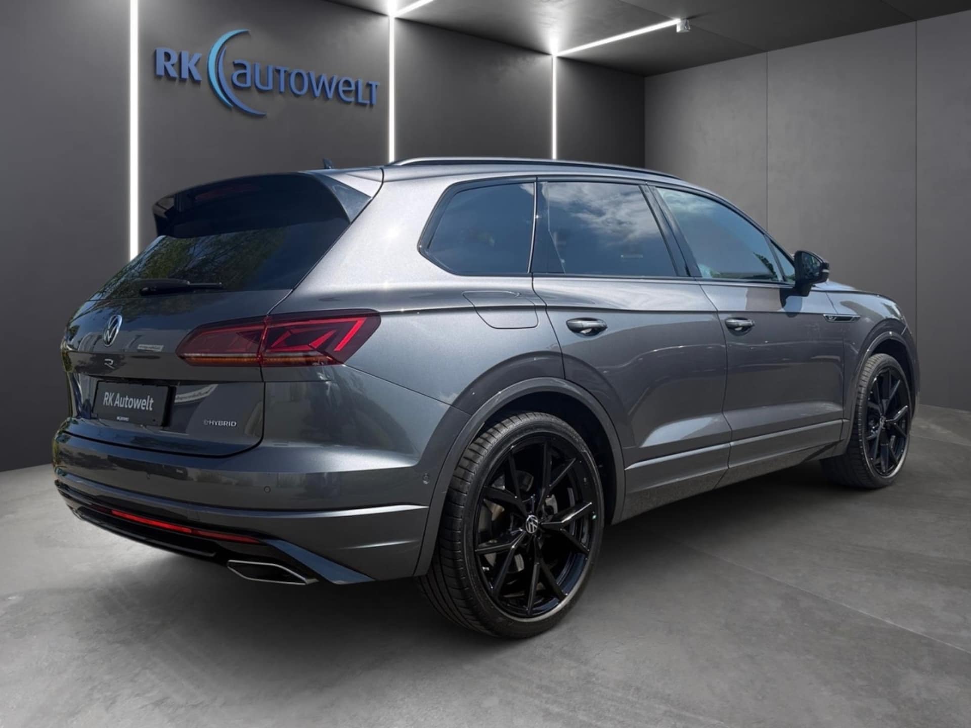 Volkswagen Touareg R