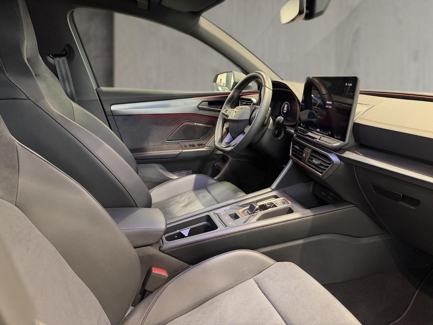 CUPRA Leon Sportstourer 1.5 TSI e-Hybrid VZ DSG 200 kW (272 CV) — photo 5