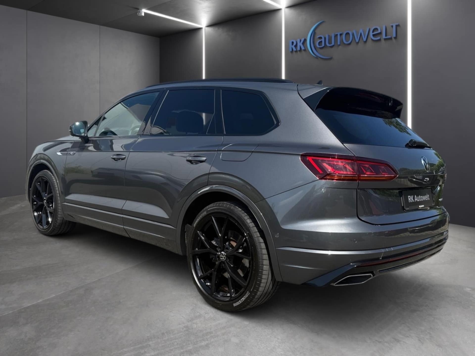 Volkswagen Touareg R