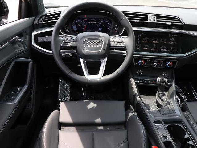 2025 AUDI Q3 - Image 16