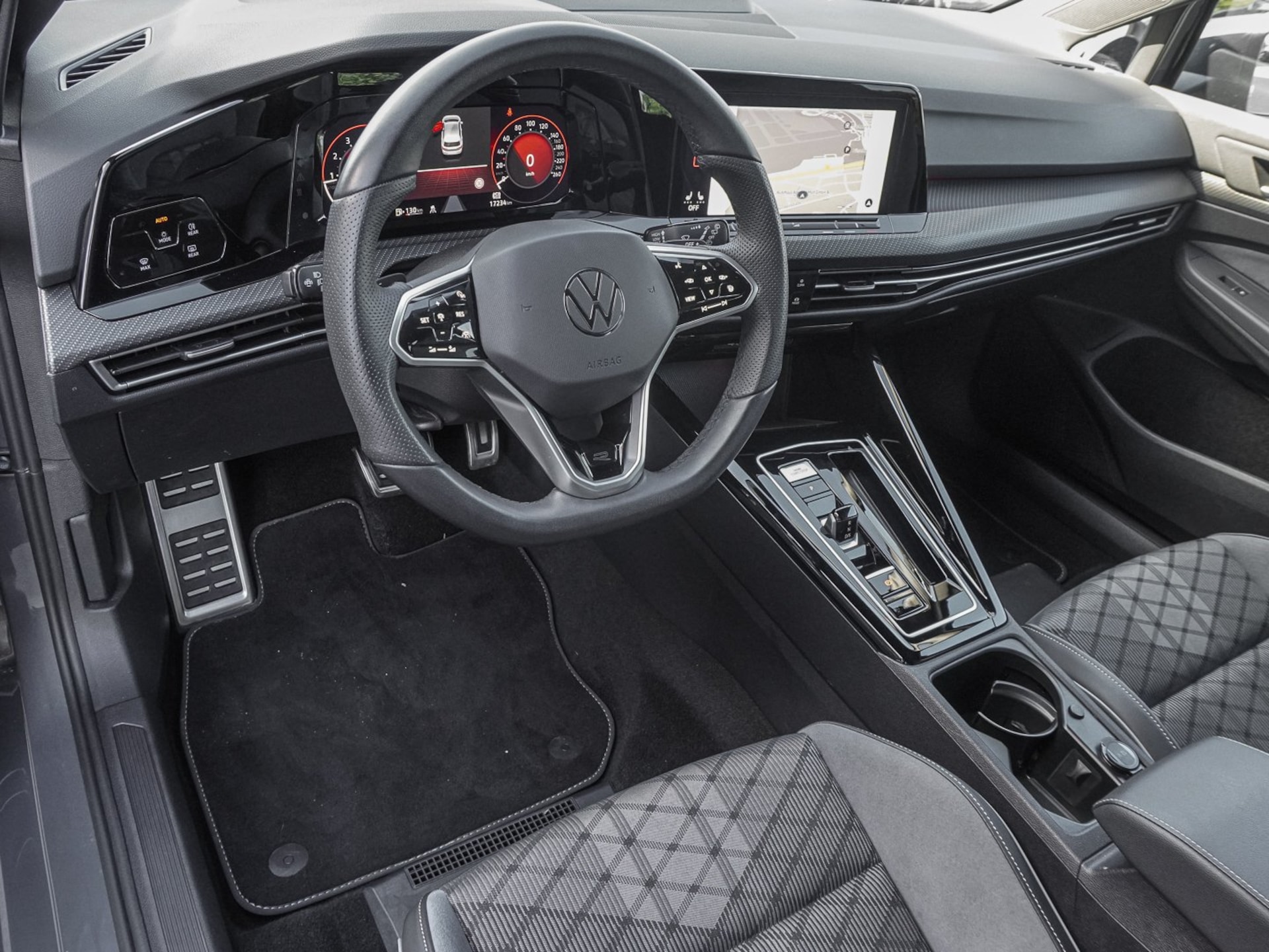 Volkswagen Golf R-Line