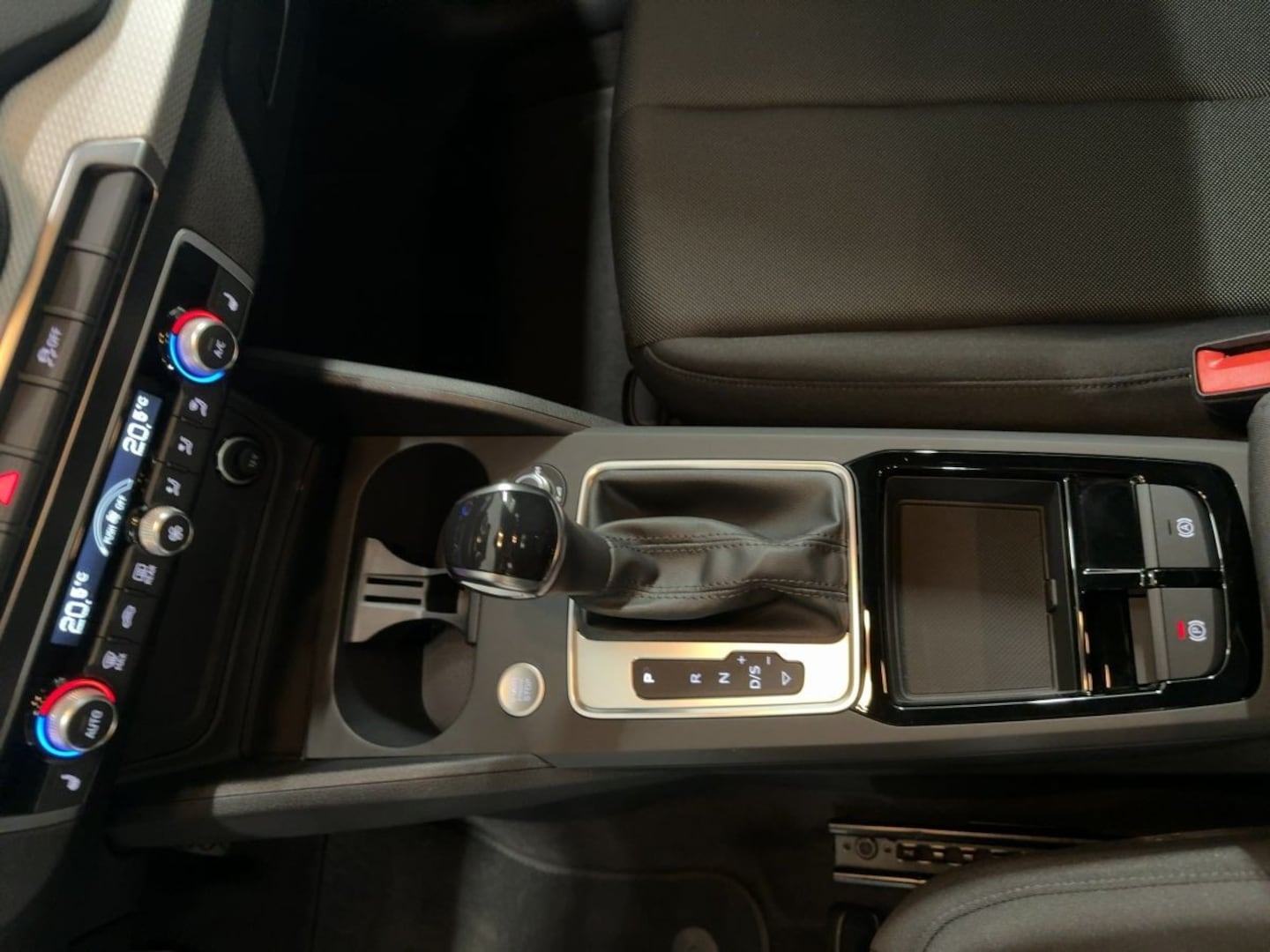 Bild über Audi Q2 advanced 35 TFSI 110(150) kW(PS) S tronic - für weitere Informationen kontaktieren Sie den Audi Partner