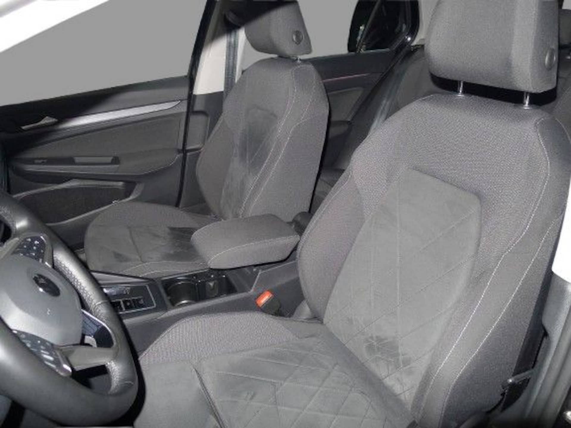 Volkswagen Golf Style