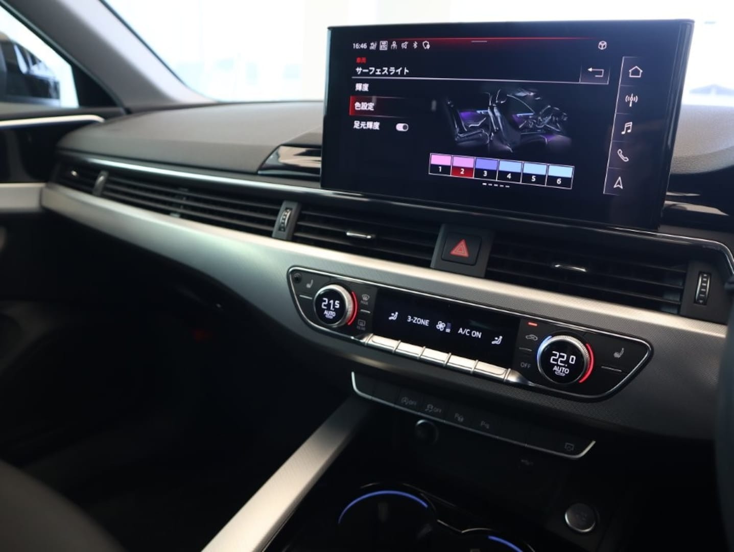 Audi A4 Avant 35 TFSI advanced for more details contact your dealer
