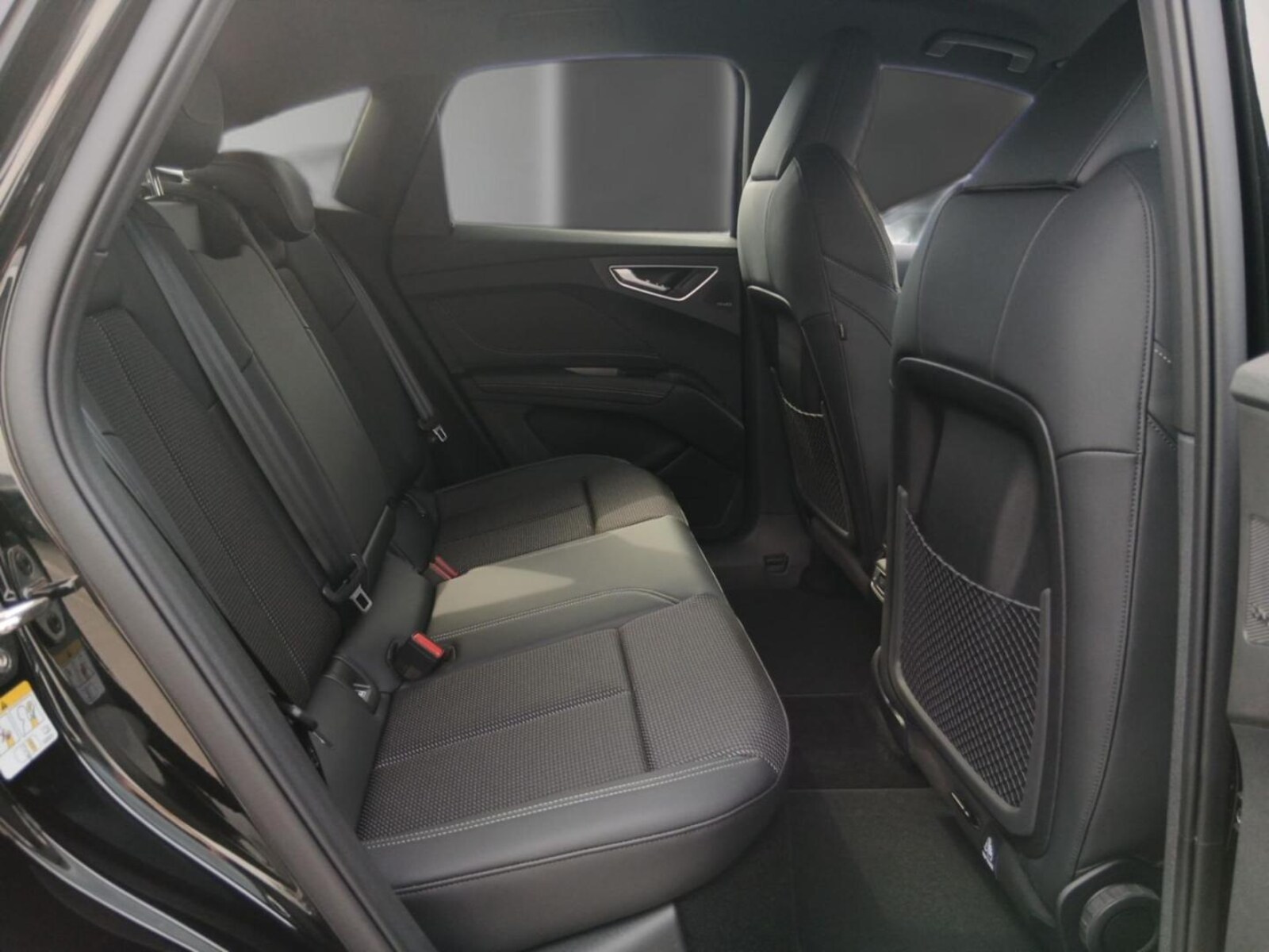 Audi Q4 Sportback e-tron – Bild 11