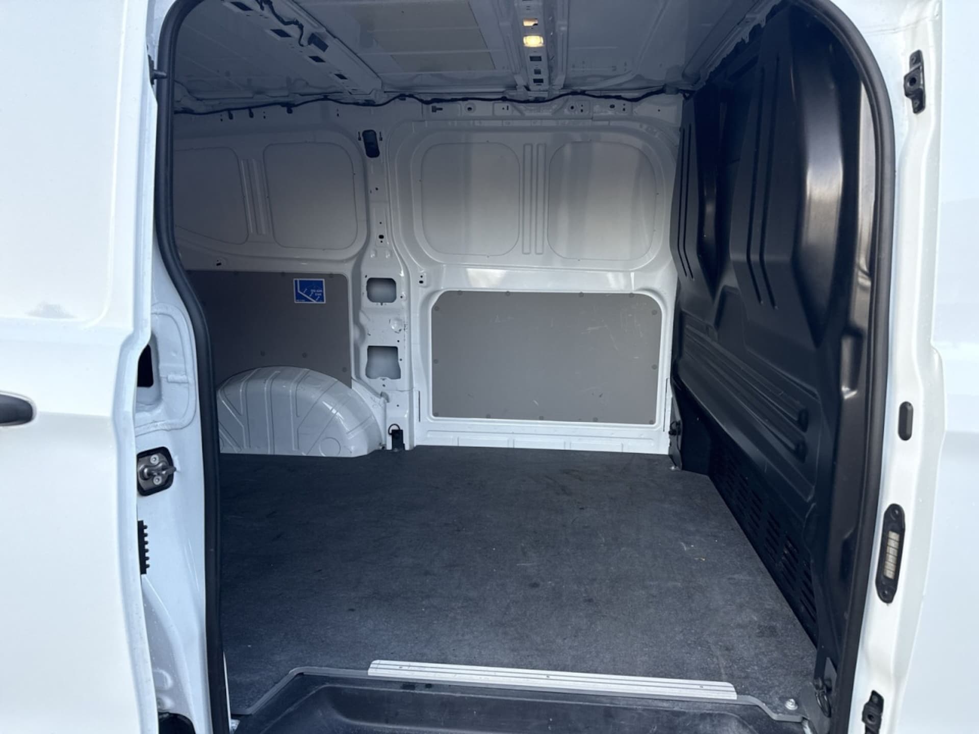 Volkswagen Transporter Kasten kurzer Radstand