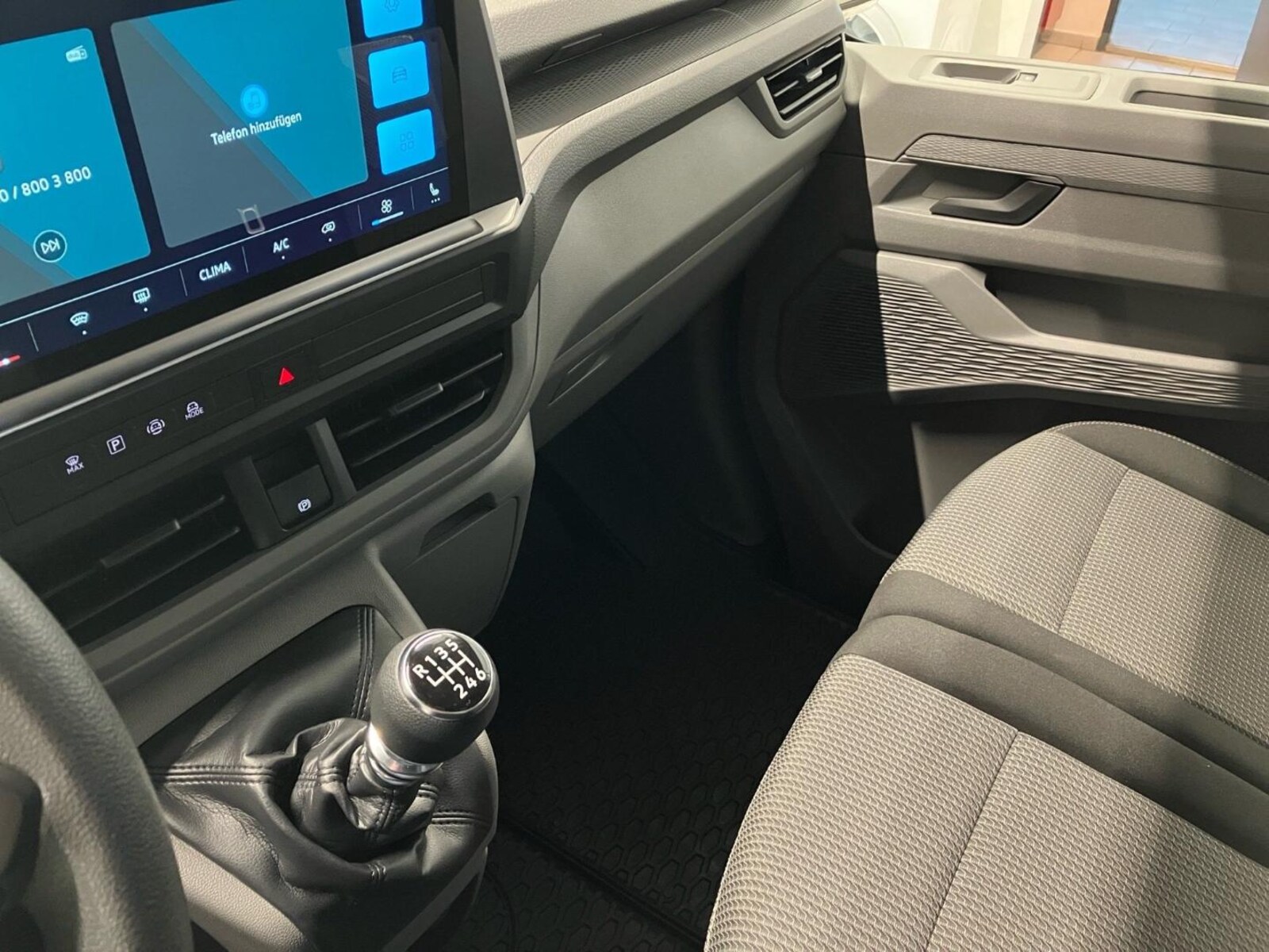 Volkswagen Transporter Kasten kurzer Radstand – Bild 14