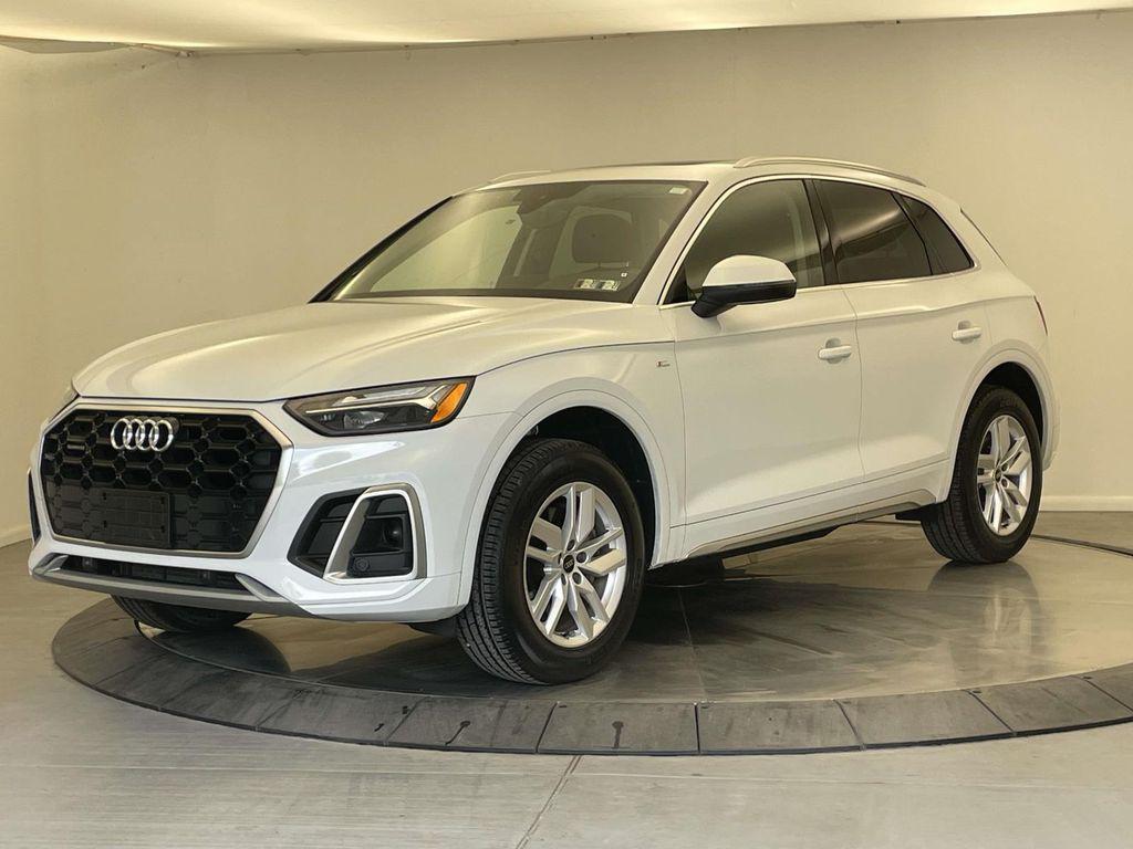 2023 Audi Q5 45 Premium's photo