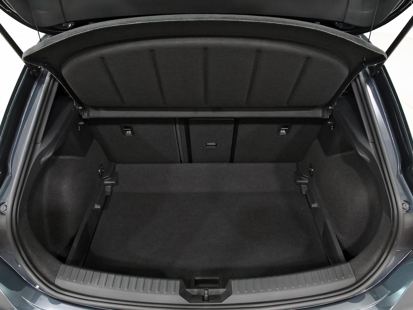 CUPRA Leon León 1.5 eTSI DSG 110 kW (150 CV) — photo 8