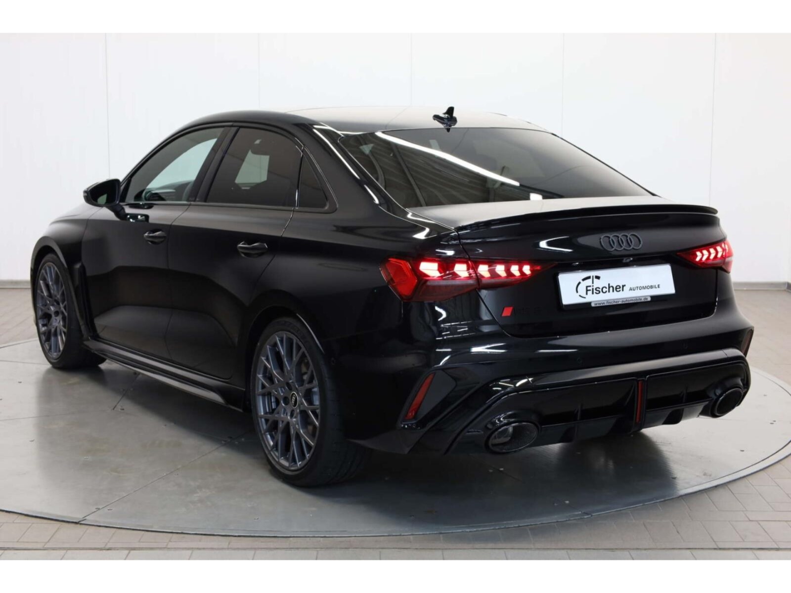 Audi RS 3 Limousine – Bild 4