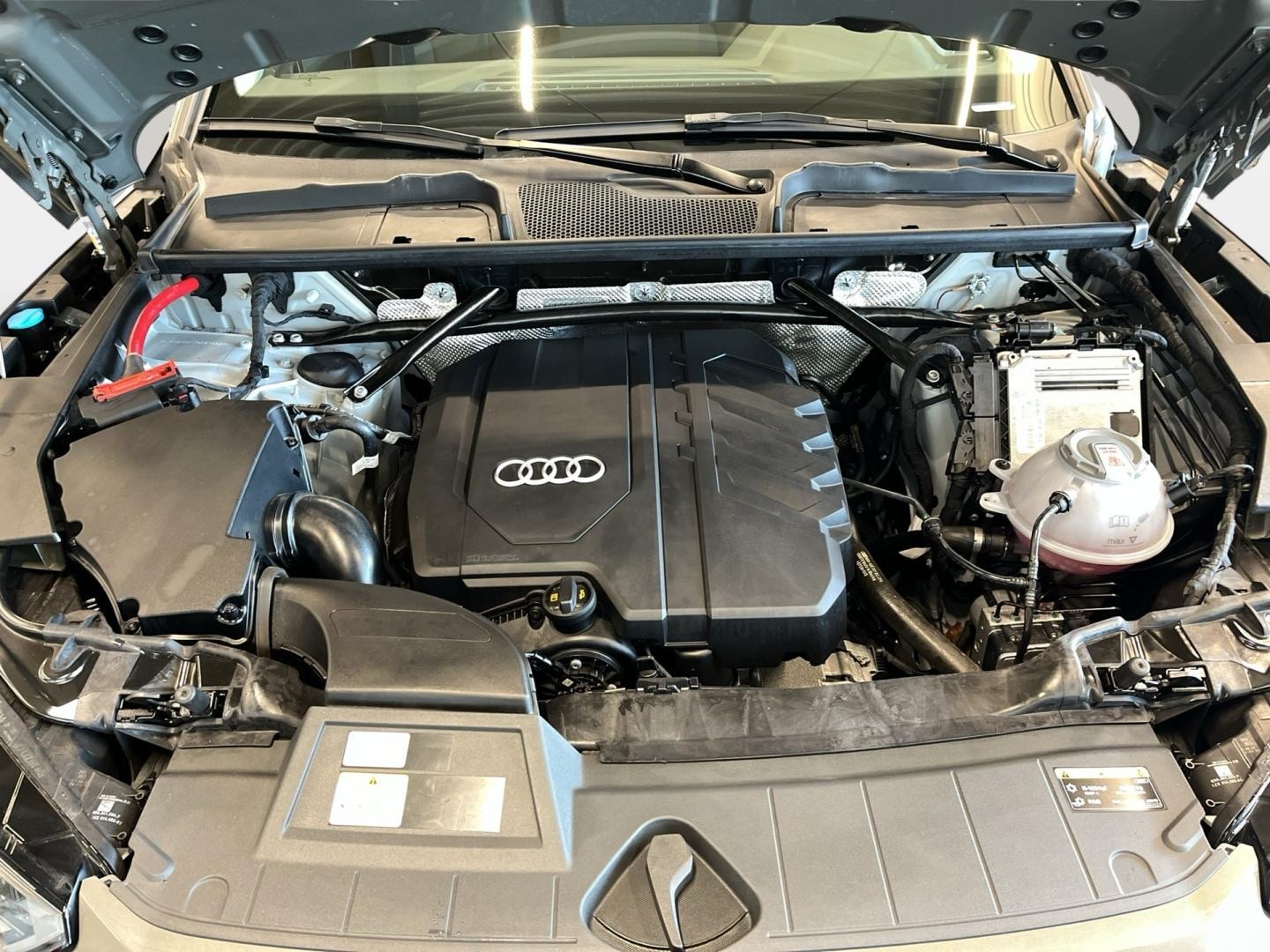 Bild über Audi Q5 40 TFSI quattro S tronic - für weitere Informationen kontaktieren Sie den Audi Partner