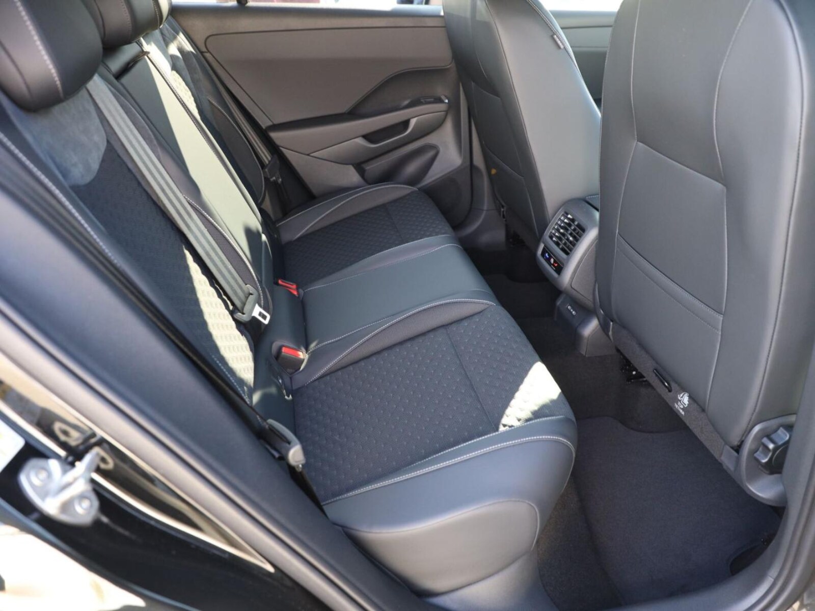 Volkswagen T-Roc – Bild 24