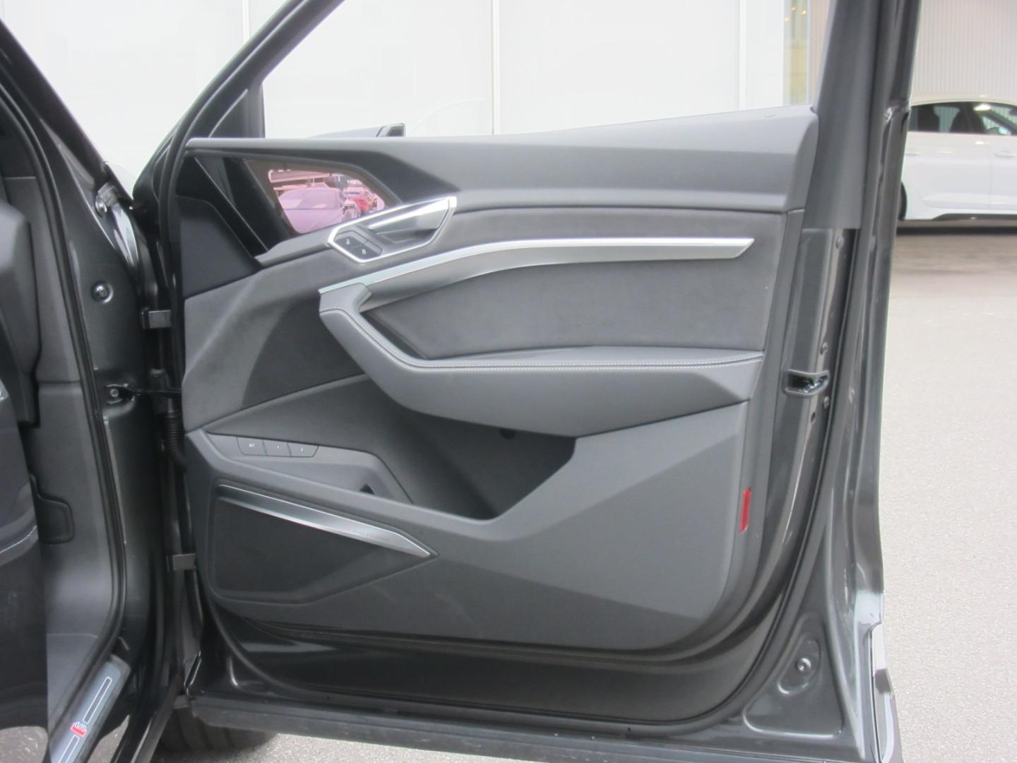 Audi e-tron S Sportback