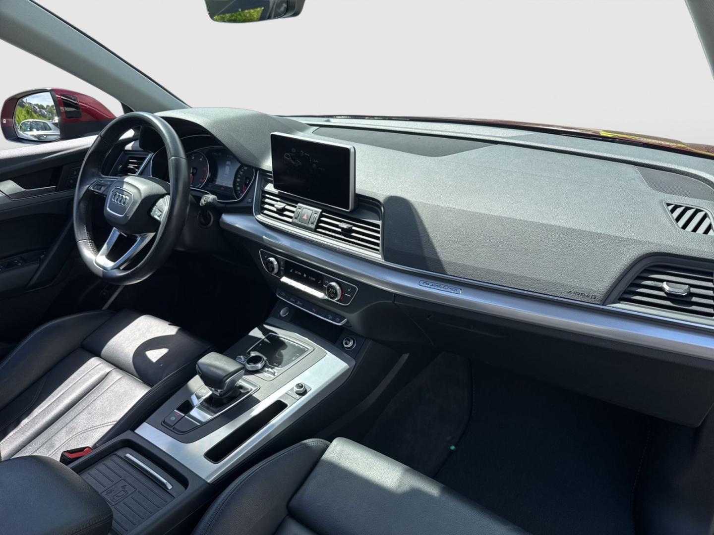 Image about Audi Q5 design 3.0 TDI quattro tiptronic
