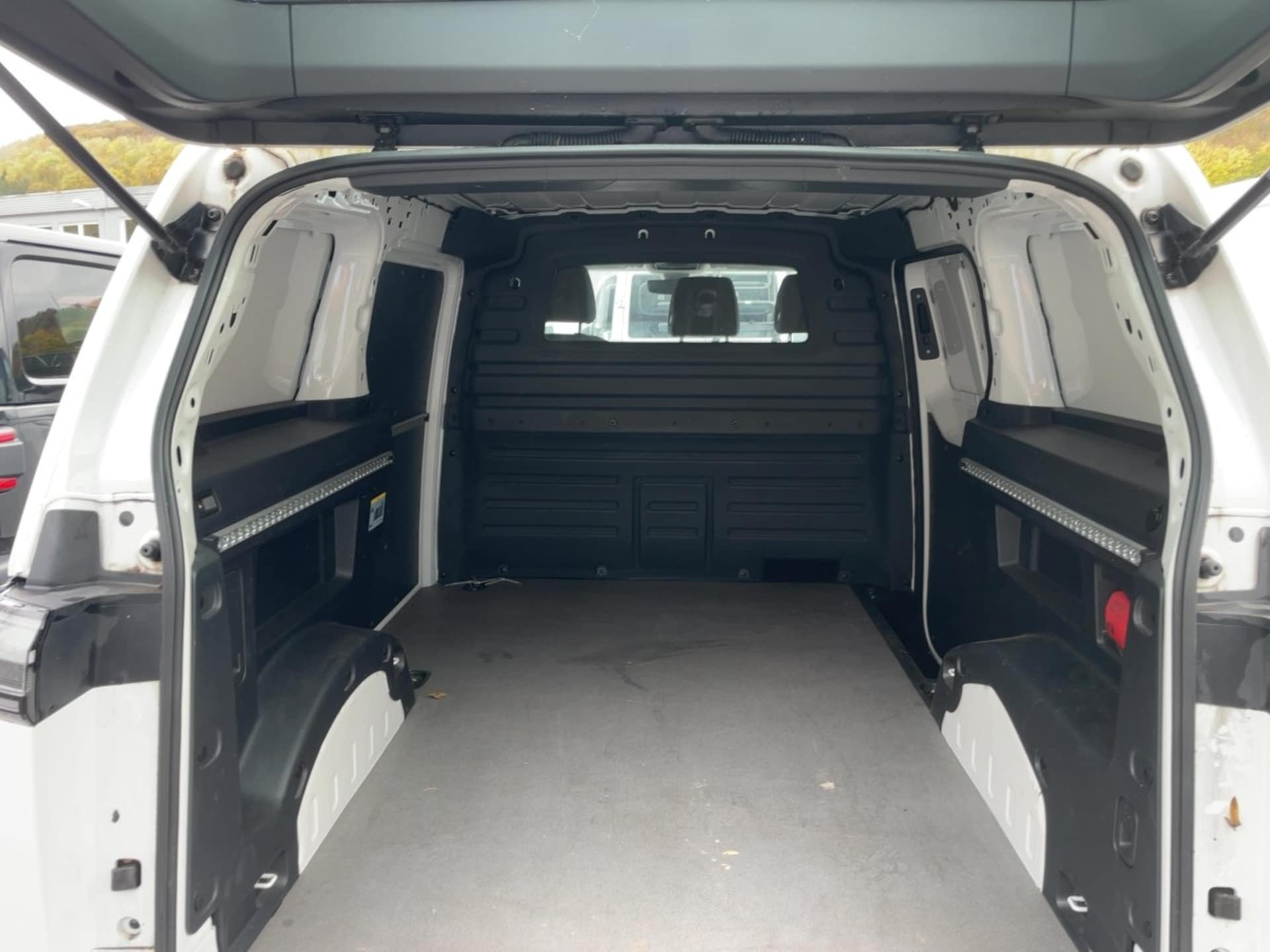 Volkswagen ID. Buzz Cargo Basis-Modell