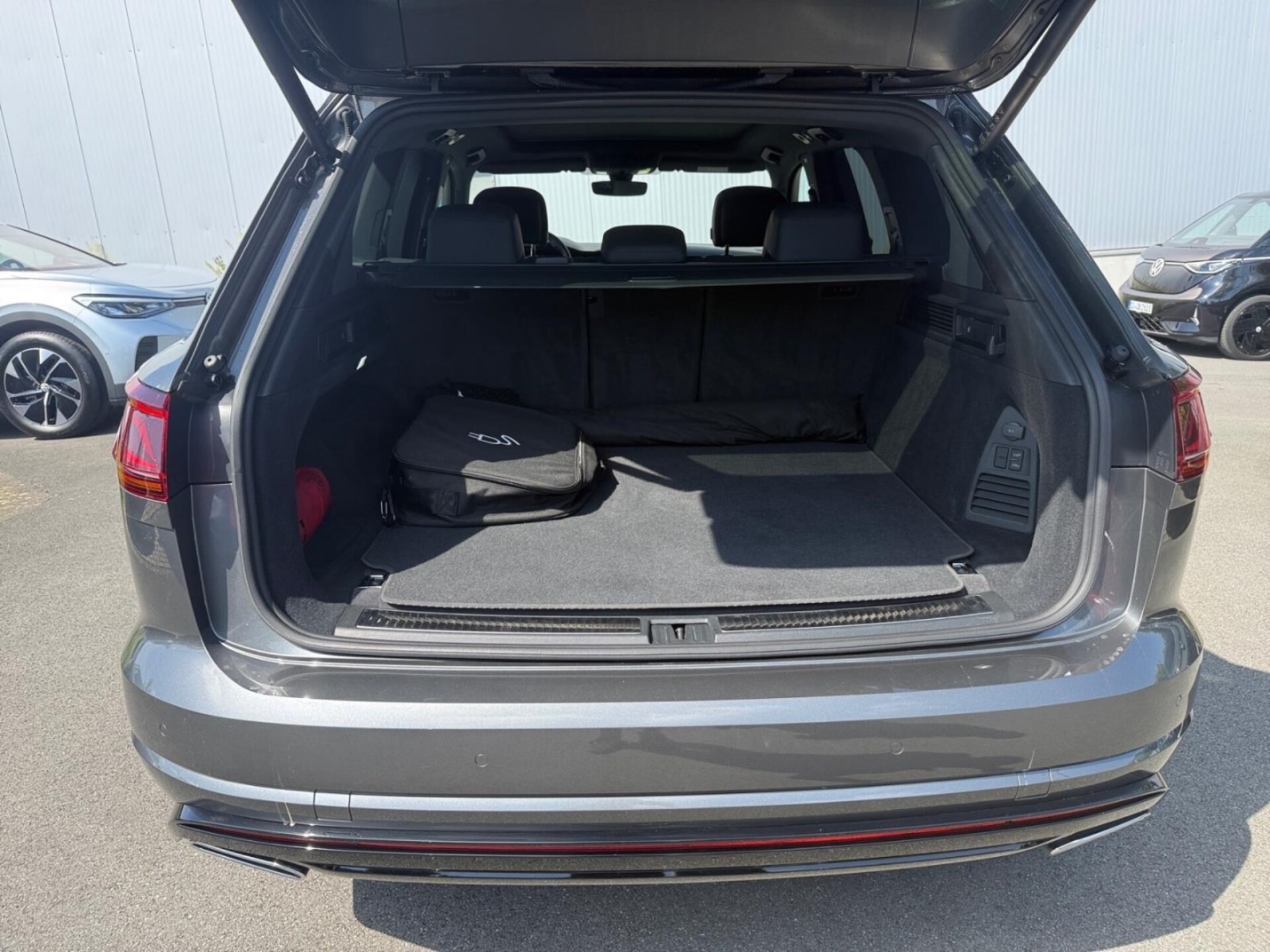Volkswagen Touareg R