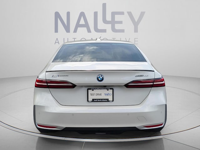 2025 BMW