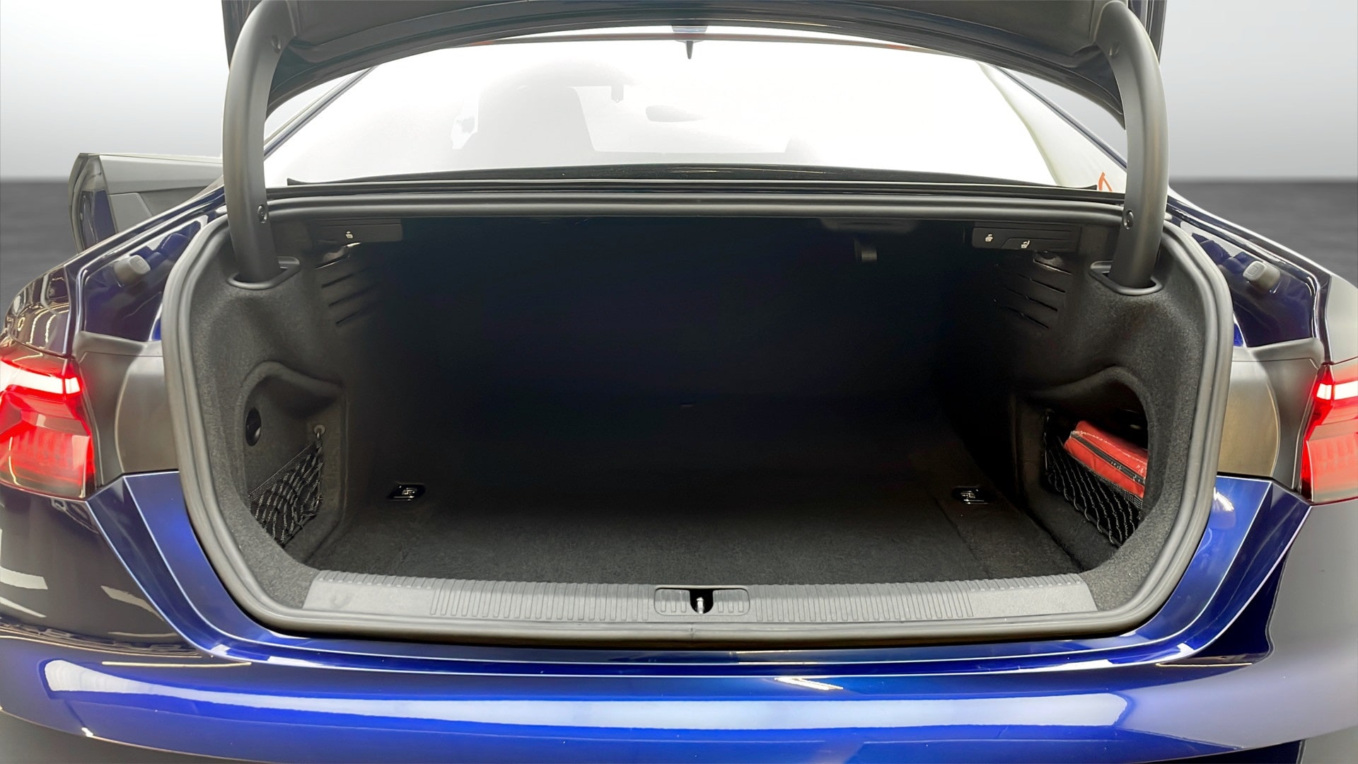 Bild som visar Audi RS 5 Coupé RS 5 Coupé 2.9 TFSI quattro 450 hk tiptronic - för mer information kontakta din Audi Partner