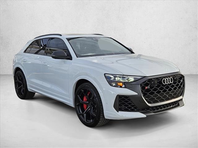 2026 Audi RS Q8 SUV performance